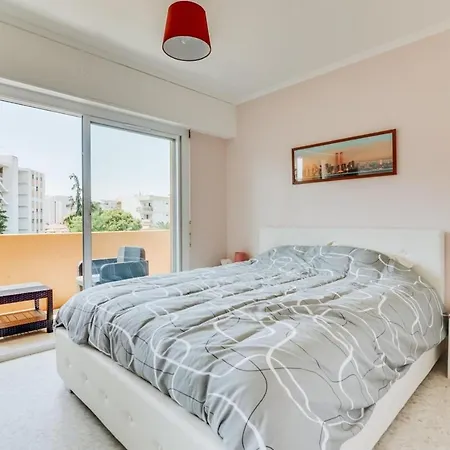 Daire Ceres Furnished Flat Juan-les-Pins